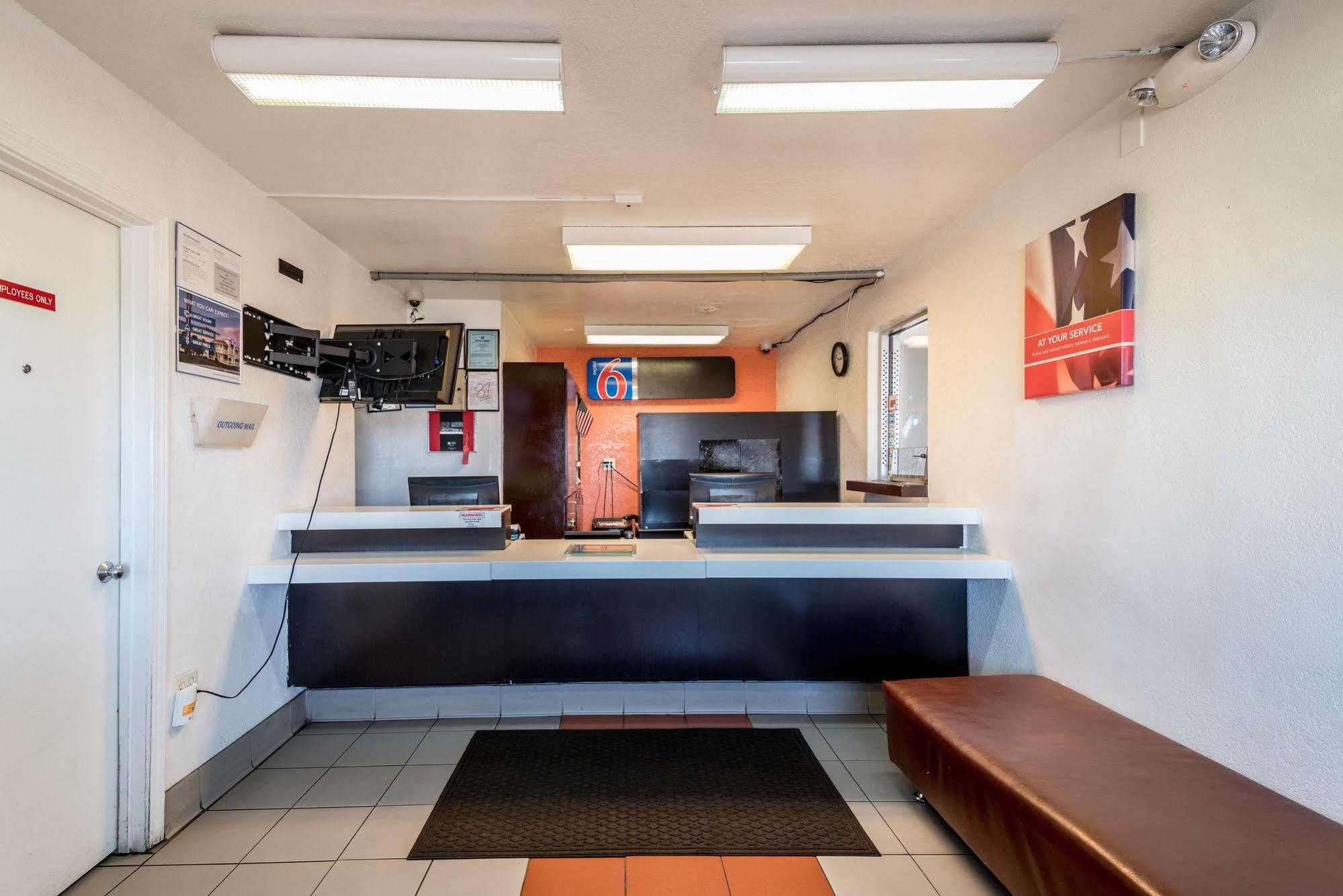 Rodeway Inn Μοντγκόμερι Εξωτερικό φωτογραφία