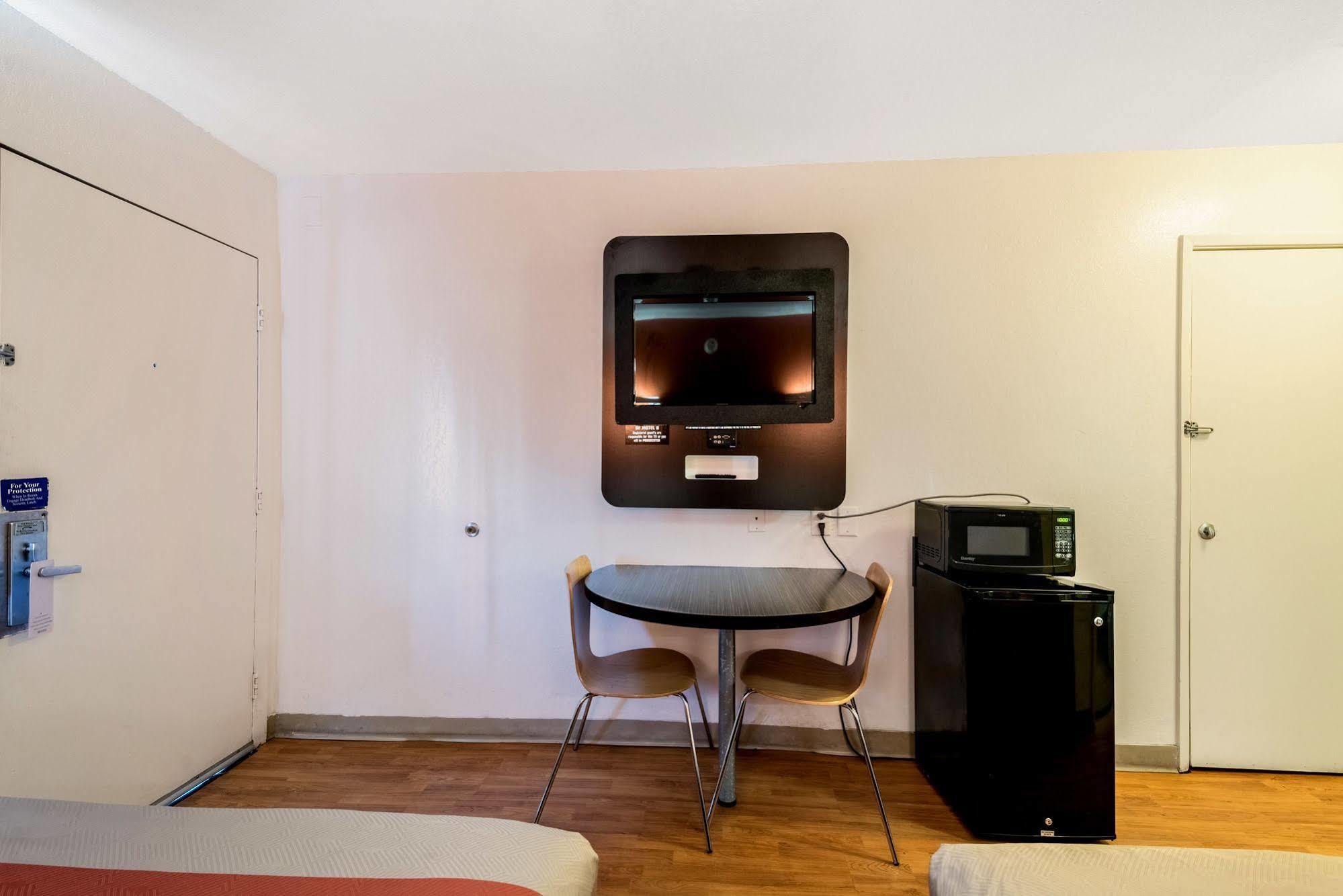 Rodeway Inn Μοντγκόμερι Εξωτερικό φωτογραφία