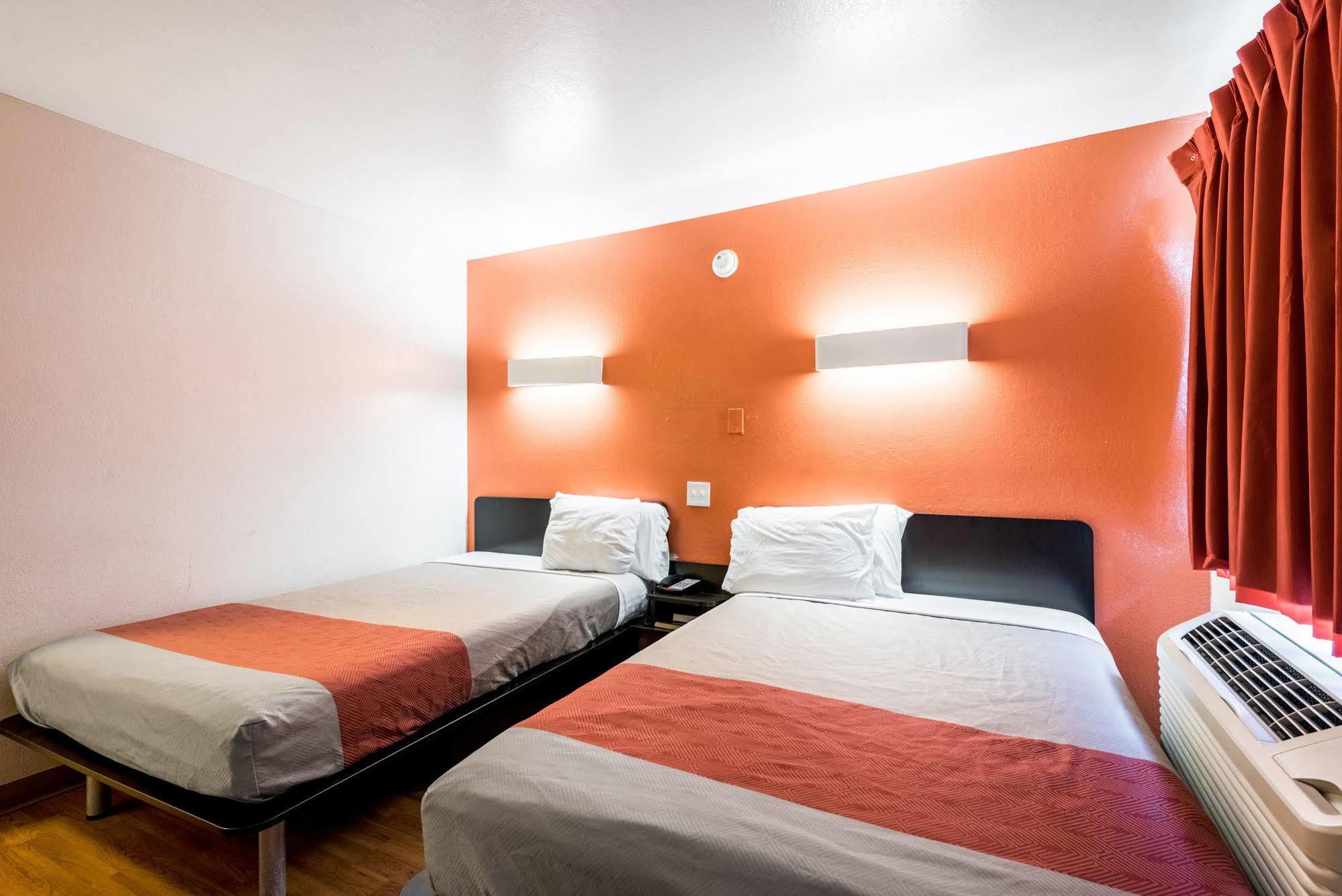 Rodeway Inn Μοντγκόμερι Εξωτερικό φωτογραφία